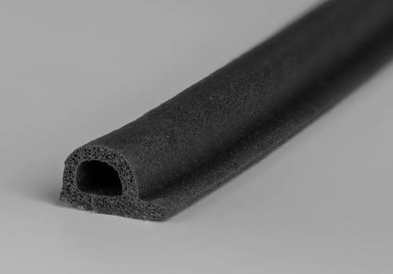 Ellen Tochtband P 8x5mm 7,5m Zelfklevend Gemiddelde Kier Zwart