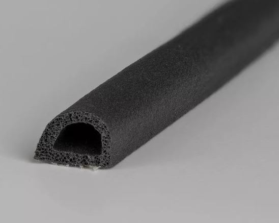 Ellen Tochtband D 8x6mm 7,5m Zelfklevend Grote Kier Zwart