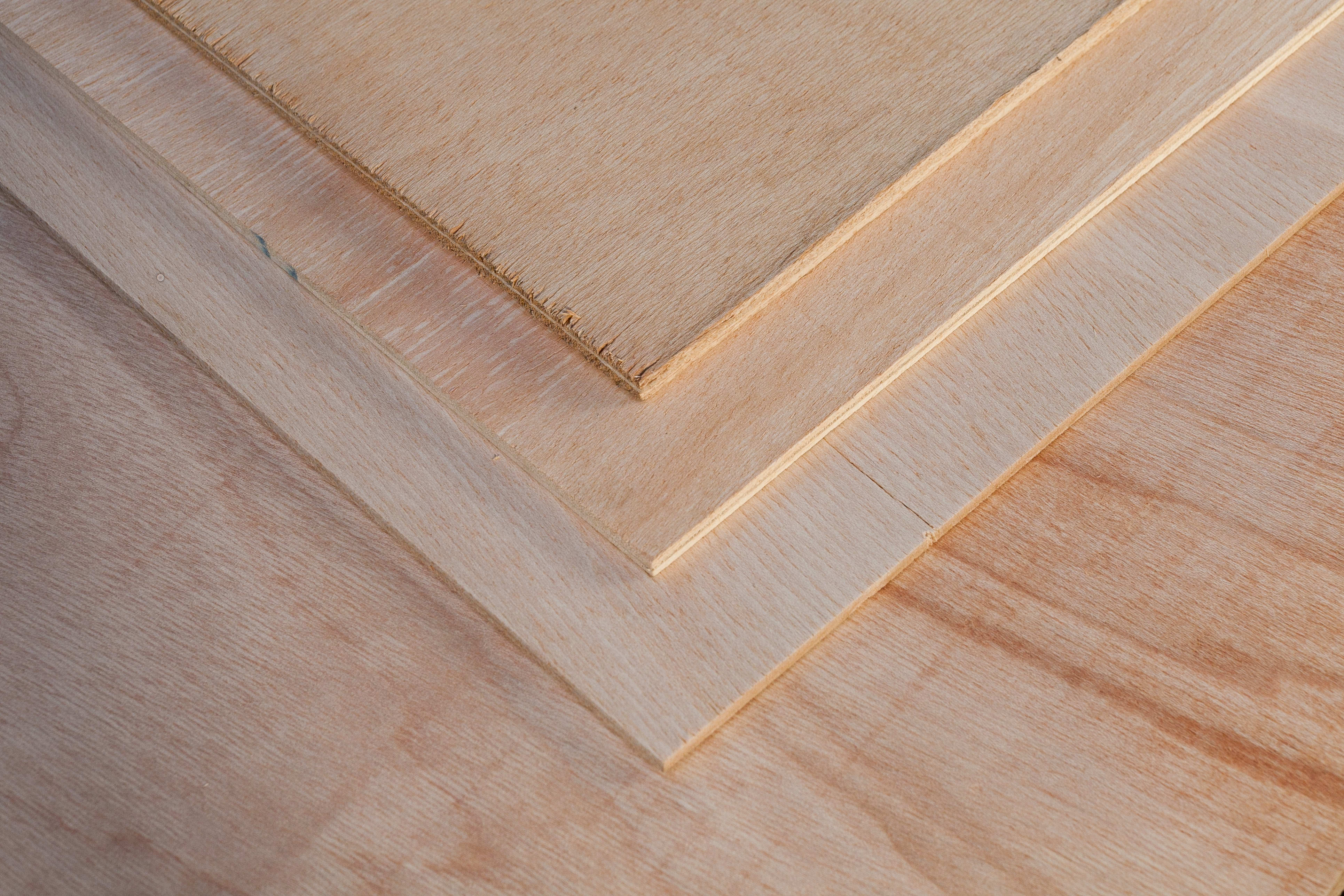 Buigtriplex Dwarsfineer 7mm 122x250cm Voor Koker 122cm Hoog 100% PEFC