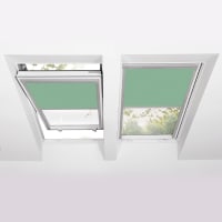 Fakro Verduisterend Rolgordijn ARF Z-Wave Solar II 78x140cm Elektrisch Exclusief Afstandsbediening Kleur Lichtgroen (059)