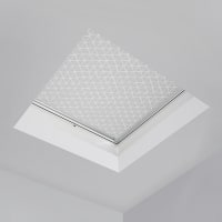 Fakro Verduisterend Rolgordijn Platdak ARF/D II Z-Wave 10K 100x150cm Elektrisch Exclusief Toebehoren Kleur Driehoek Op Grijs (277)