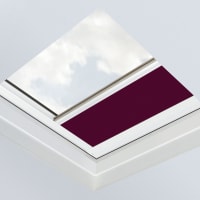 Fakro Verduisterend Rolgordijn Platdak ARF/D II 07K 100x100cm Solar Elektrisch Kleur Bordeauxrood (056)