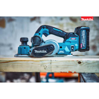Product afbeelding voor Makita Accu Schaafmachine KP001GZ 82mm XGT 40V Max Zonder Accu En Lader In Doos