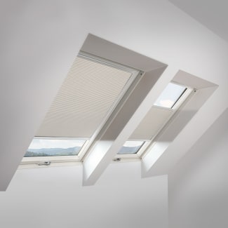 Product afbeelding voor Fakro Honeycomb Plissegordijn APF/W II 94x78cm Handmatig Kleur Beige (602) Aluminium Witte Zijgeleiding