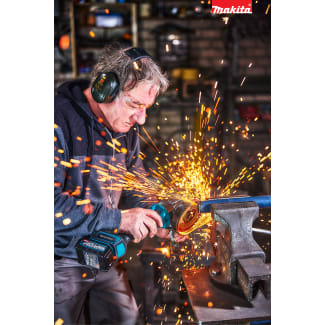 Product afbeelding voor Makita Accu Haakse Slijper GA005GZ 40V Max 125mm Zonder Accu En Lader Met Schakelaar