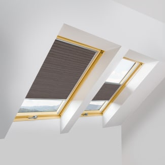 Product afbeelding voor Fakro Plissegordijn APS/A II 66x98cm Handmatig Kleur Chocolade Gestreept (668) Aluminum Zijgeleiding