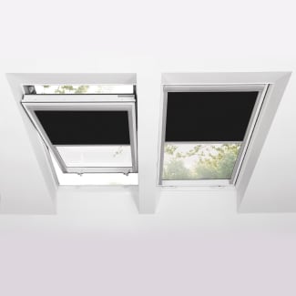 Product afbeelding voor Fakro Verduisterend Rolgordijn ARF Z-Wave Solar II 134x98cm Elektrisch Exclusief Afstandsbediening Kleur Zwart (226)