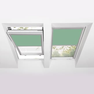Product afbeelding voor Fakro Verduisterend Rolgordijn ARF Z-Wave Solar II 94x160cm Elektrisch Exclusief Afstandsbediening Kleur Lichtgroen (059)