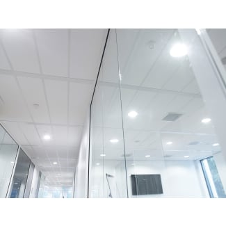 Product afbeelding voor OWAconstruct Bandraster 100 Gesleufd 3600mm Wit 8st Per Doos